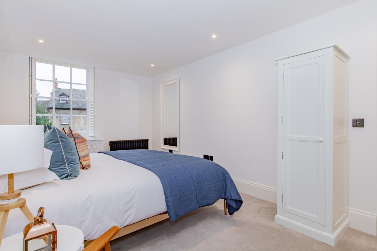 Oxfordshire Living - The Churchill Apartment - وودستوك المظهر الخارجي الصورة
